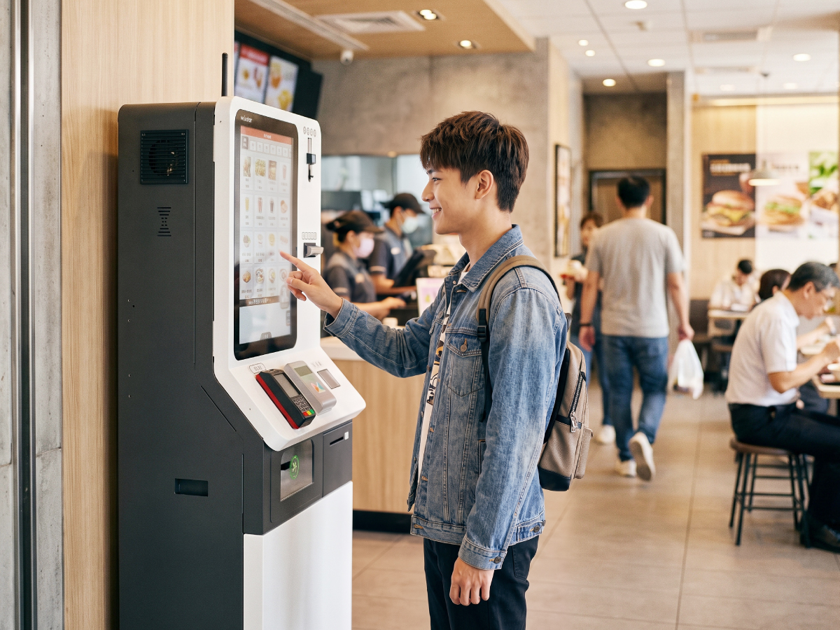 速食餐廳自助點餐機串接KDS廚房顯示系統即時出單