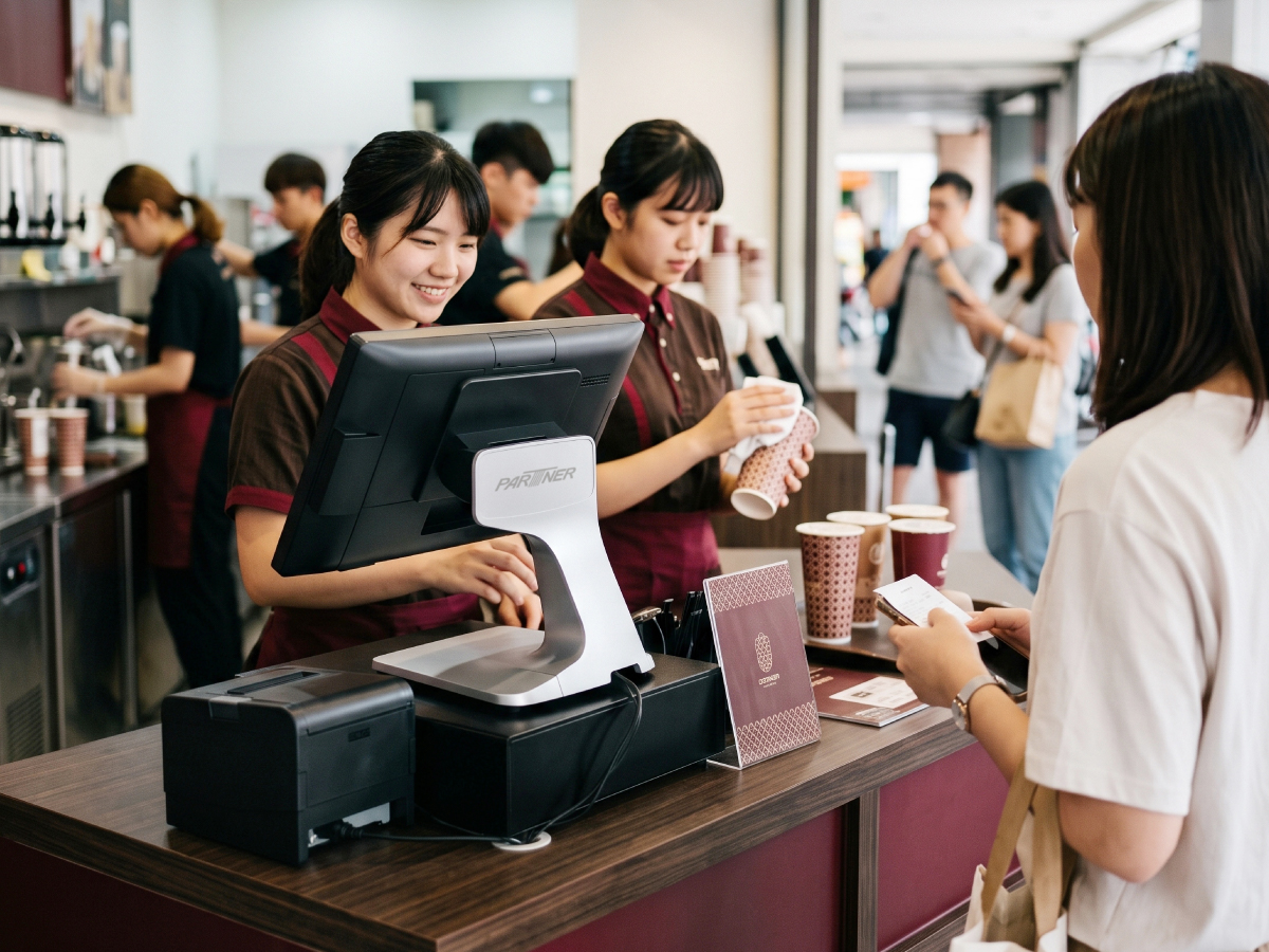 飲料店加盟展店多店管理：總部一次配置菜單價格、全店同步、跨店報表即時可見